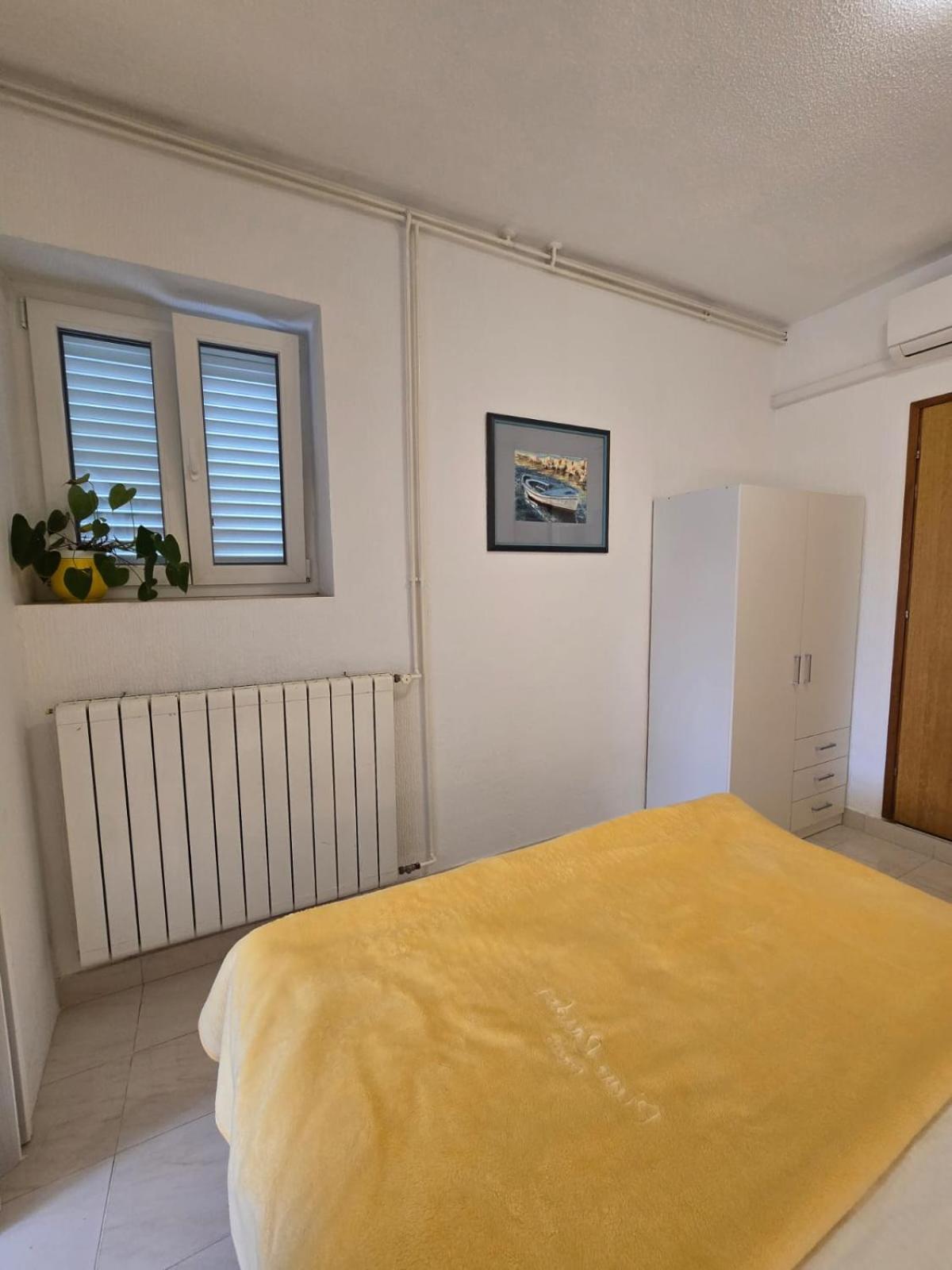 Apartment Ella Banjol Extérieur photo